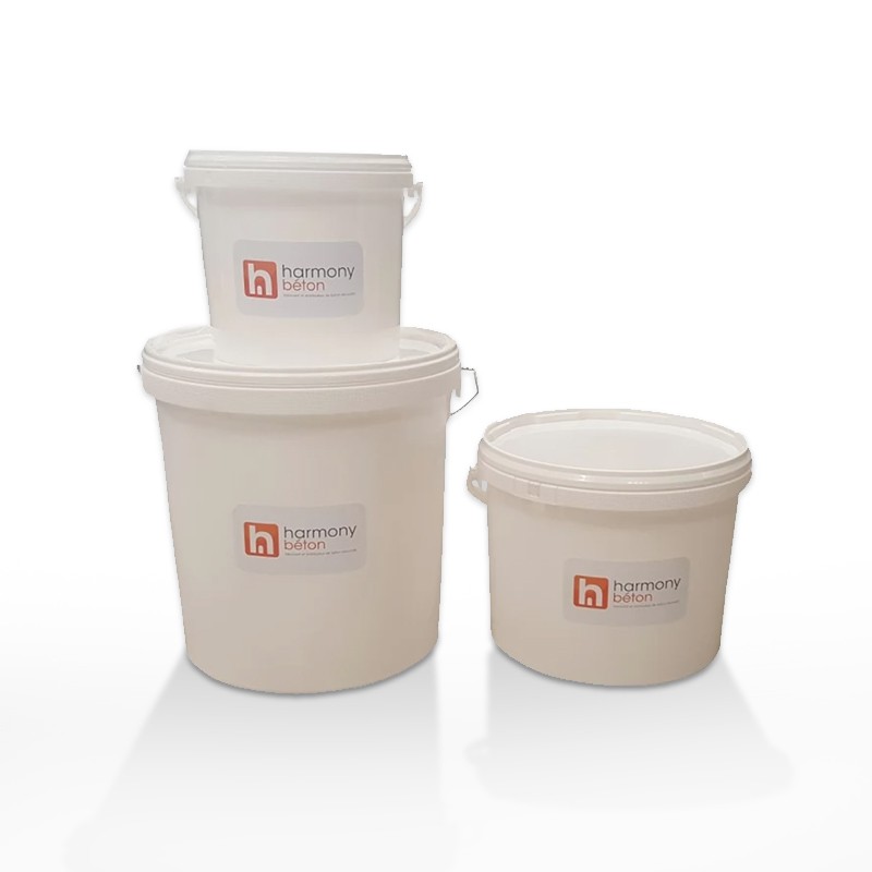 Empty plastic bucket