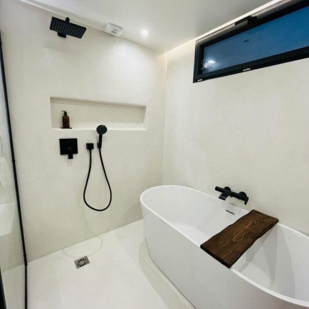 KIT, polished Concrete shower