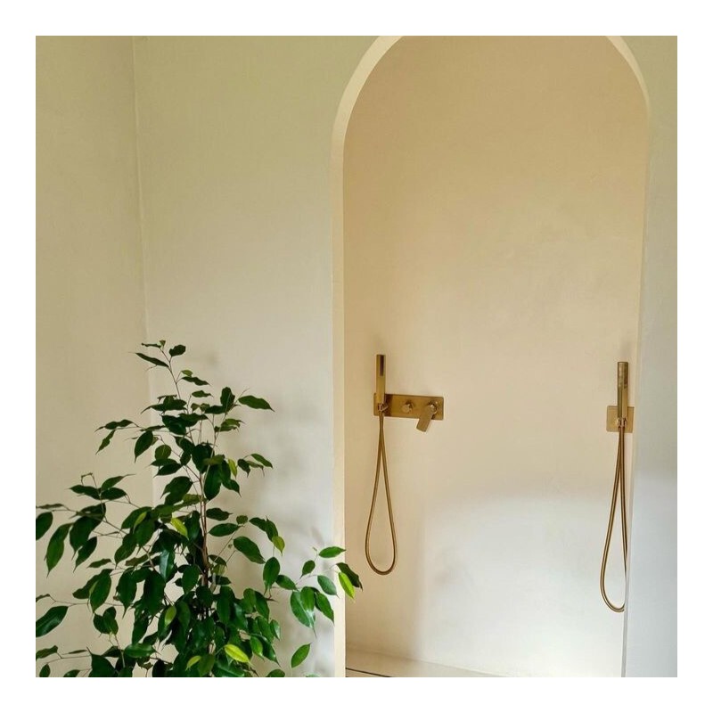 Béton ciré ISY mural salle de bain - couleur 2. Blanc crème