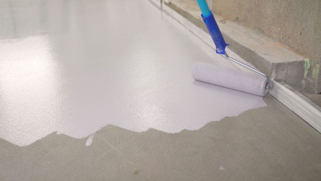 Peinture sol béton : toutes nos astuces pour peindre un béton brut