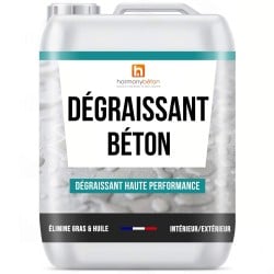 Dégraissant pour béton