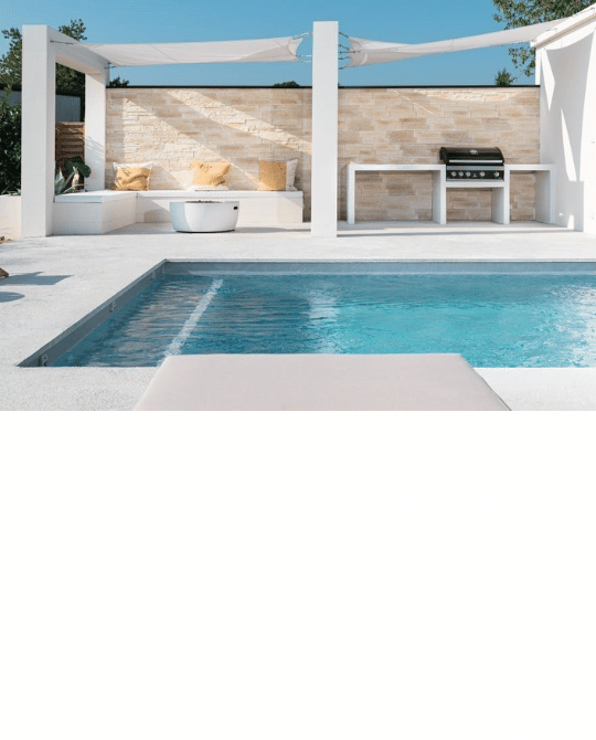 Terrasse béton ciré : la solution de rénovation pour votre extérieur !