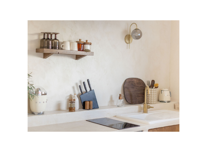 Béton ciré, chaux ou tadelakt ? Comparatif des revêtements tendance en 2025 !