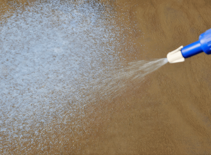 Tout savoir sur les produits de cure béton