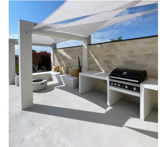 Inspirez-vous : des idées déco pour aménager votre cuisine extérieure en béton ciré ! Inspirez-vous : des idées déco pour aménager votre cuisine extérieure en béton ciré !