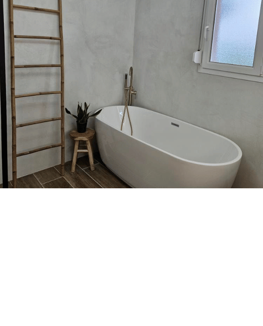 Comment relooker sa salle de bain avec du béton ciré ?